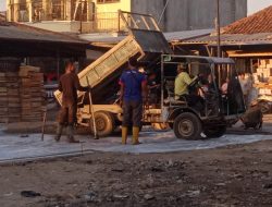 Pasar Darurat 4 Tahun Tutupi Jalan Umum di Cirebon Dibongkar