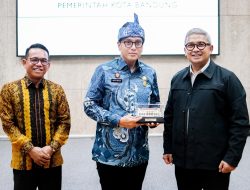 Rico dan Tokoh Masyarakat Saling Rangkul Hempang Isu Jahat Pecah Belah