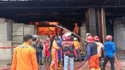 Kebakaran Toko Bangunan