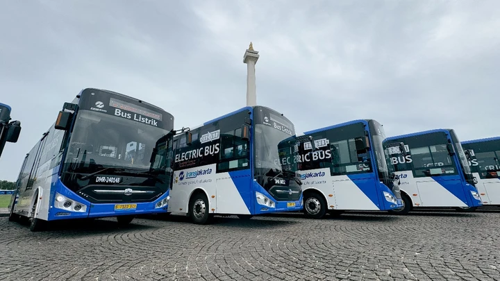Bus dari Lampung Terbakar