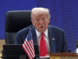 Beijing Respons Enteng Soal Kritik Trump atas Hubungan China Inggris