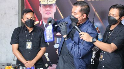 Jual Emas Imitasi Pengemudi