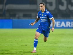 Reaksi Eliano Reijnders Satu Tim dengan Layvin Kurzawa di Persib