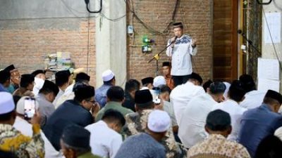 Kasatgas Tito Shalat Tarawih