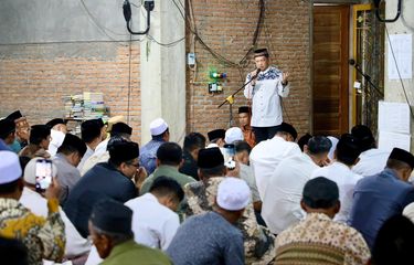 Kasatgas Tito Shalat Tarawih