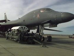 AS Kerahkan Jet Bomber B-1 Lancer ke Pangkalan Inggris Siaga Serang Iran