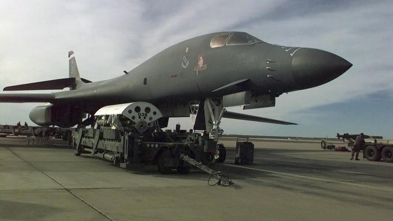 AS Kerahkan Jet Bomber