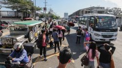 Protes Biaya BBM Naik Pekerja Transportasi Filipina Rasanya seperti Dicekik