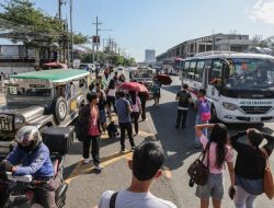 Protes Biaya BBM Naik Pekerja Transportasi Filipina Rasanya seperti Dicekik