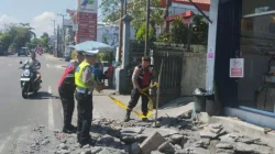 Ledakan di Badung Bali Rusak Trotoar 25 Meter Polisi Selidiki Dugaan Kebocoran BBM